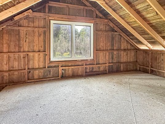 Empty room, Interior, Wooden Beams, Wooden Ceilings, Wooden Walls