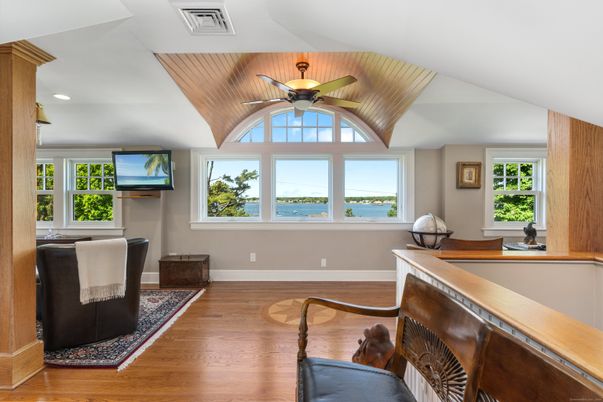 Home Office, Interior, Recessed Lighting, Water, Wood Texture Flooring