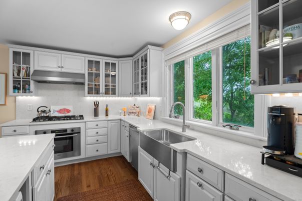 Interior, Kitchen, Stainless Steel Appliances, Wood Texture Flooring