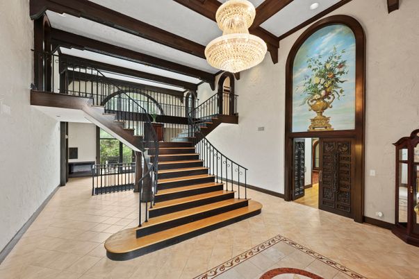 Chandelier, Interior, Wooden Beams
