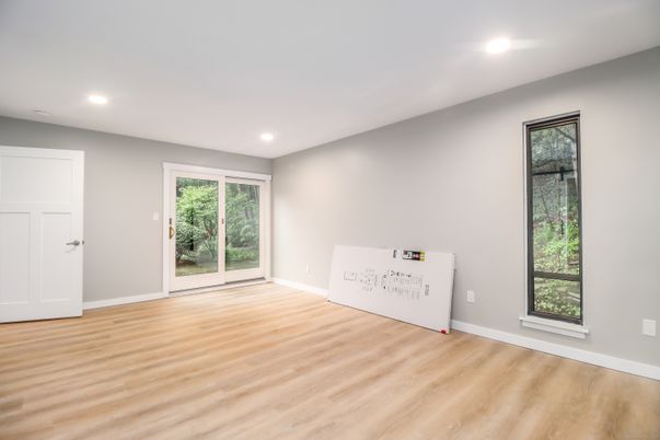 Empty room, Interior, Recessed Lighting, Wood Texture Flooring