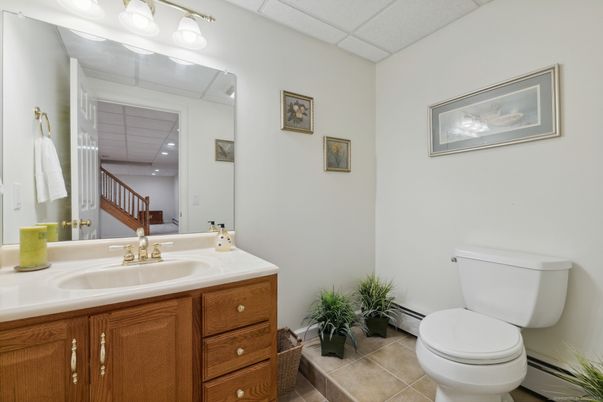 Bathroom, Interior, Recessed Lighting