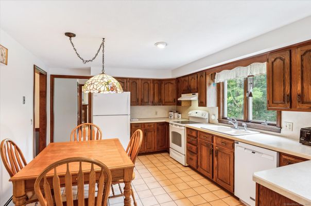 Dining room, Interior, Kitchen, Pendant Lights, Recessed Lighting