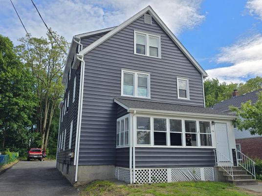Exterior, Facade, Queen Anne Victorian