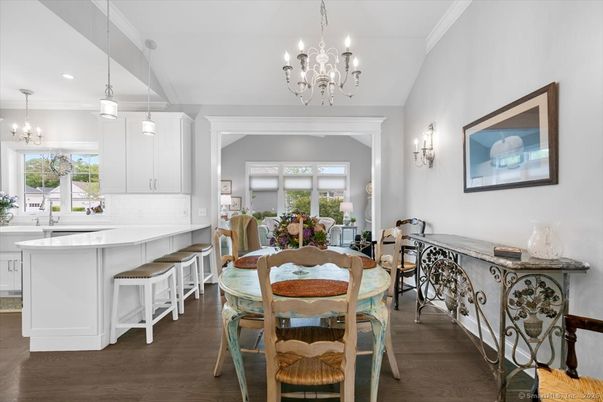 Chandelier, Dining room, Interior, Kitchen, Pendant Lights, Recessed Lighting, Wood Texture Flooring