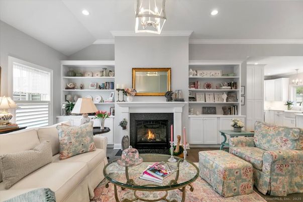 Fireplace, Interior, Living room, Pendant Lights, Recessed Lighting
