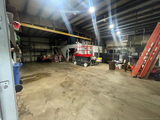 Garage, Interior