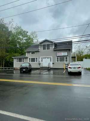 Attached, Exterior, Facade, Raised Ranch