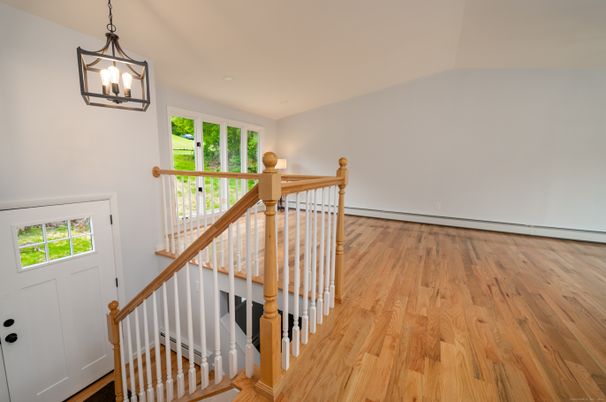 Interior, Pendant Lights, Wood Texture Flooring