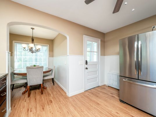 Chandelier, Dining room, Interior, Kitchen, Stainless Steel Appliances, Wood Texture Flooring