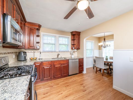 Chandelier, Dining room, Interior, Kitchen, Wood Texture Flooring