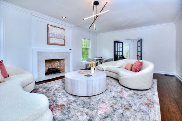 Fireplace, Interior, Living room, Pendant Lights, Recessed Lighting, Wood Texture Flooring