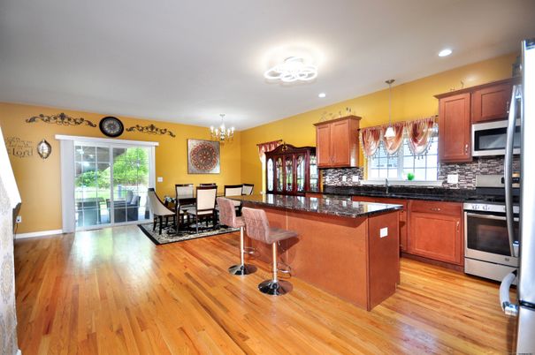 Chandelier, Dining room, Interior, Kitchen, Recessed Lighting, Wood Texture Flooring