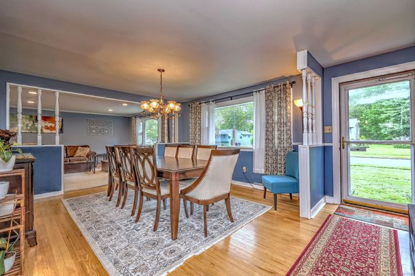 Chandelier, Dining room, Interior, Recessed Lighting, Wood Texture Flooring