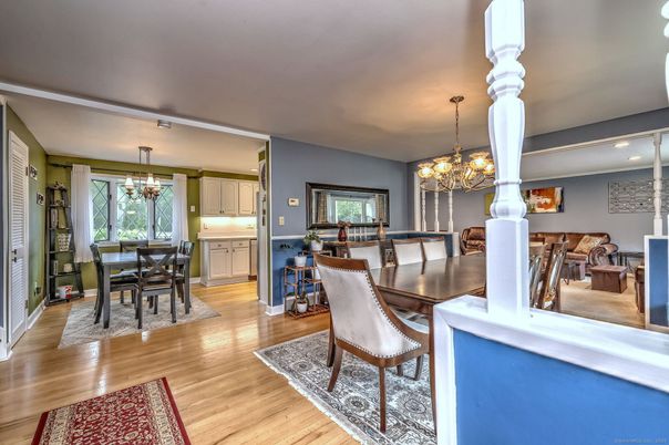 Chandelier, Dining room, Interior, Pendant Lights, Recessed Lighting, Wood Texture Flooring