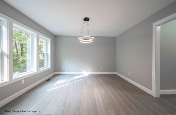 Empty room, Interior, Pendant Lights, Wood Texture Flooring