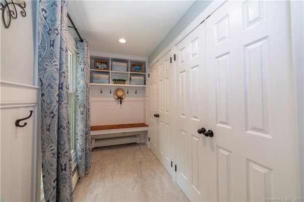Bathroom, Interior, Marble, Recessed Lighting