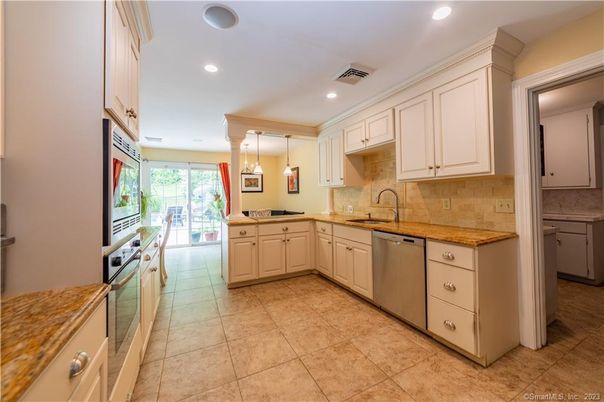 Interior, Kitchen, Pendant Lights, Recessed Lighting
