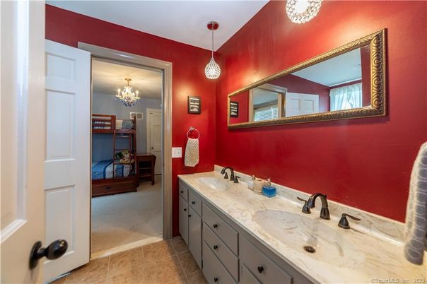 Bathroom, Chandelier, Interior, Pendant Lights