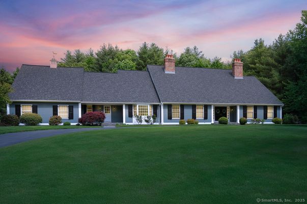 Backyard, Exterior, Facade, Cape Cod