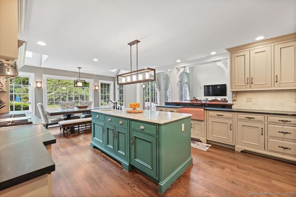 Dining room, Interior, Kitchen, Pendant Lights, Recessed Lighting, Wood Texture Flooring