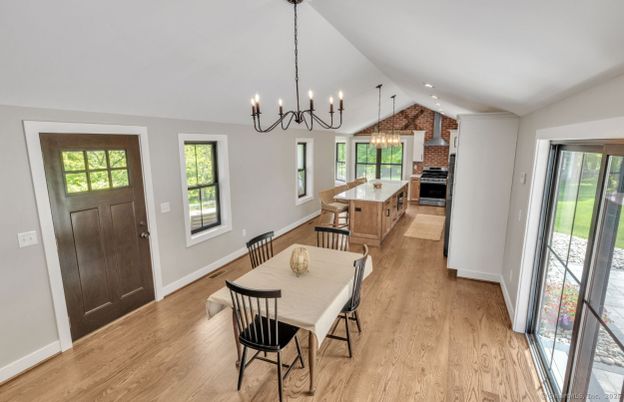 Chandelier, Dining room, Interior, Kitchen, Pendant Lights, Recessed Lighting, Wood Texture Flooring