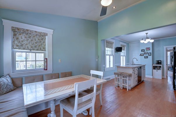 Chandelier, Dining room, Interior, Kitchen, Recessed Lighting, Wood Texture Flooring