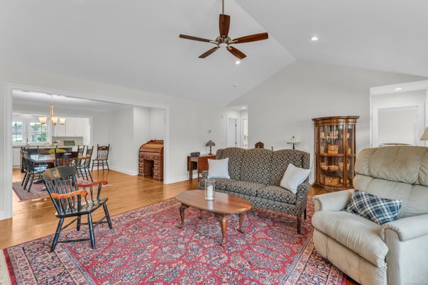 Chandelier, Dining room, Interior, Living room, Recessed Lighting, Wood Texture Flooring