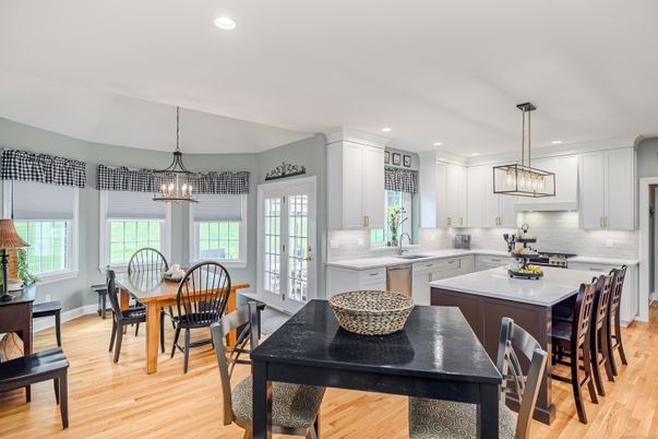 Dining room, Interior, Kitchen, Pendant Lights, Recessed Lighting, Wood Texture Flooring