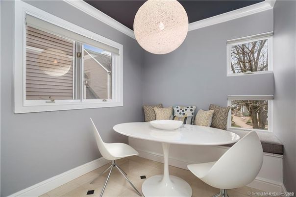Dining room, Interior