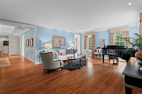 Interior, Living room, Piano, Recessed Lighting, Wood Texture Flooring