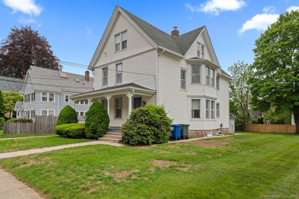 Attached, Backyard, Exterior, Facade, Queen Anne Victorian
