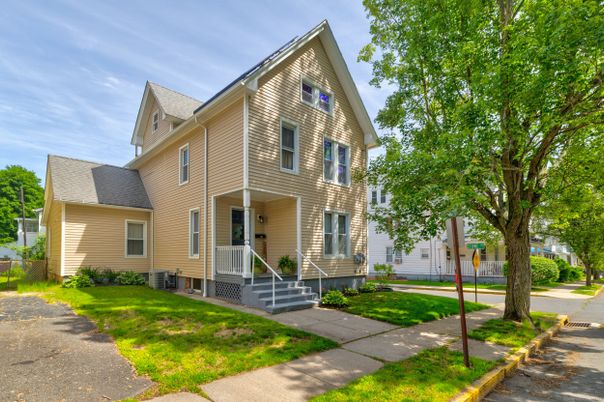 Backyard, Exterior, Facade, Queen Anne Victorian