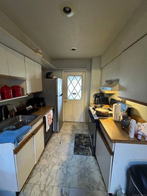 Interior, Kitchen, Marble, Recessed Lighting