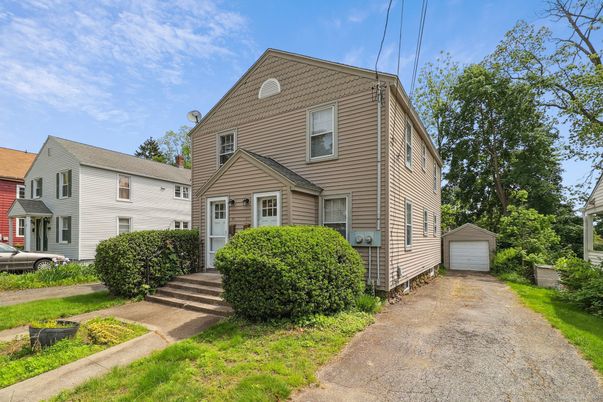 Detached Garage, Exterior