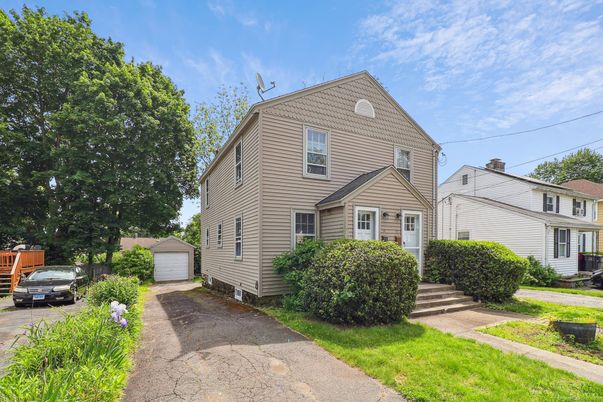 Detached Garage, Exterior