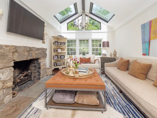 Fireplace, Interior, Living room