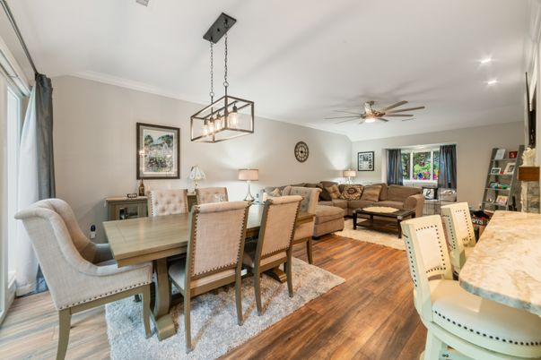 Dining room, Interior, Living room, Pendant Lights, Recessed Lighting, Wood Texture Flooring