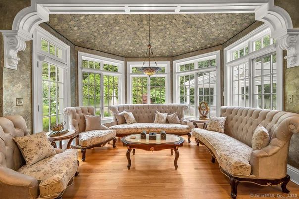 Interior, Living room, Pendant Lights, Sun Room, Wood Texture Flooring
