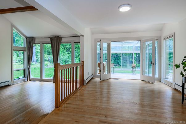 Empty room, Interior, Wooden Beams, Wood Texture Flooring