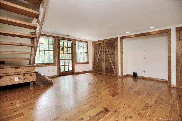 Empty room, Interior, Recessed Lighting, Wooden Beams, Wood Texture Flooring