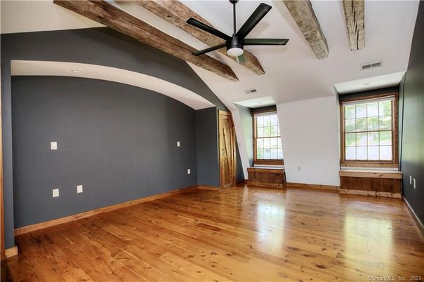 Empty room, Interior, Wooden Beams, Wood Texture Flooring