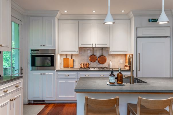Interior, Kitchen, Pendant Lights, Recessed Lighting, Wood Texture Flooring