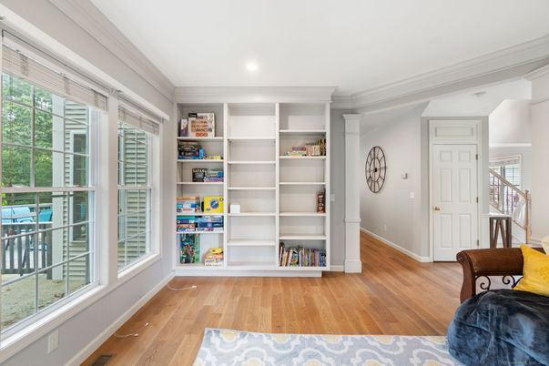 Interior, Recessed Lighting, Wood Texture Flooring