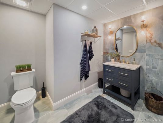 Bathroom, Interior, Recessed Lighting