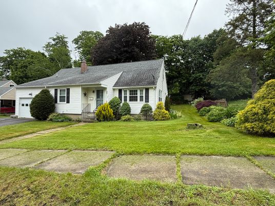 Attached, Backyard, Exterior, Facade, Cape Cod