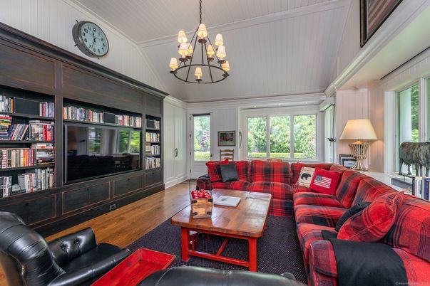 Chandelier, Interior, Living room, Wood Texture Flooring