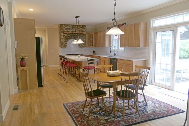 Dining room, Interior, Kitchen, Pendant Lights, Recessed Lighting, Stone Walls, Wood Texture Flooring