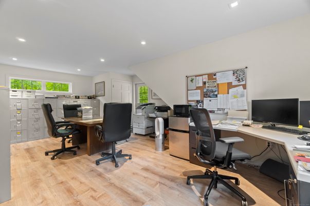 Home Office, Interior, Recessed Lighting, Wood Texture Flooring