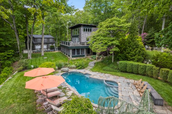 Exterior, Pool